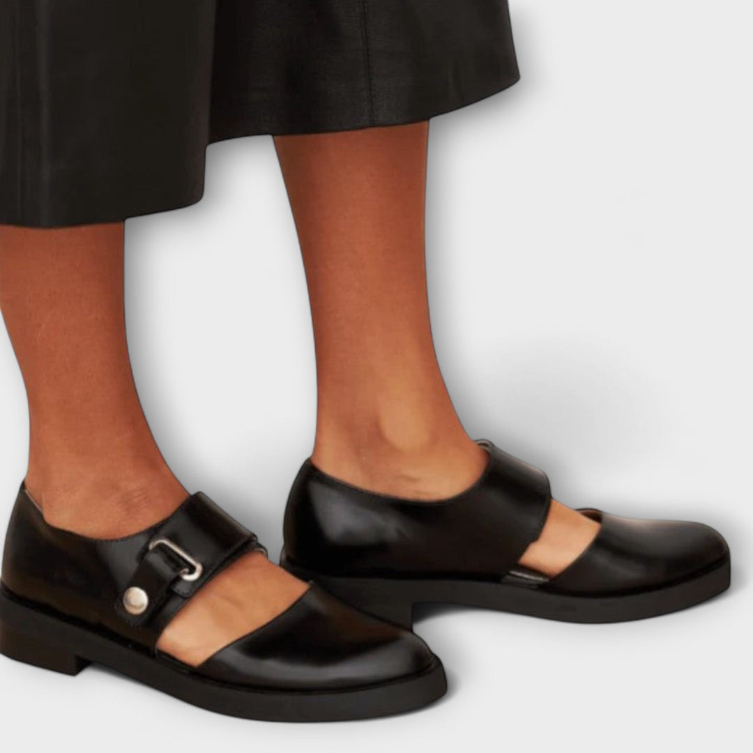 Lyssavelle - Chic Footwear