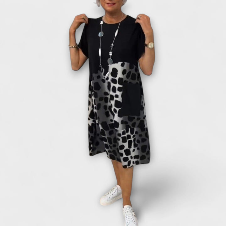 Allison - Chic Leopard Print Midi Dress with Short Sleeves