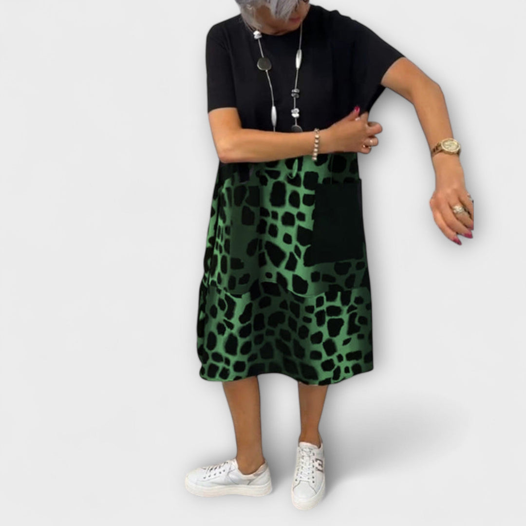 Allison - Chic Leopard Print Midi Dress with Short Sleeves