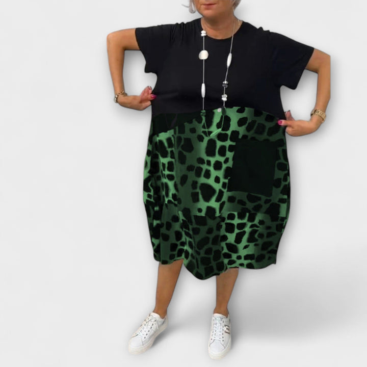 Allison - Chic Leopard Print Midi Dress with Short Sleeves