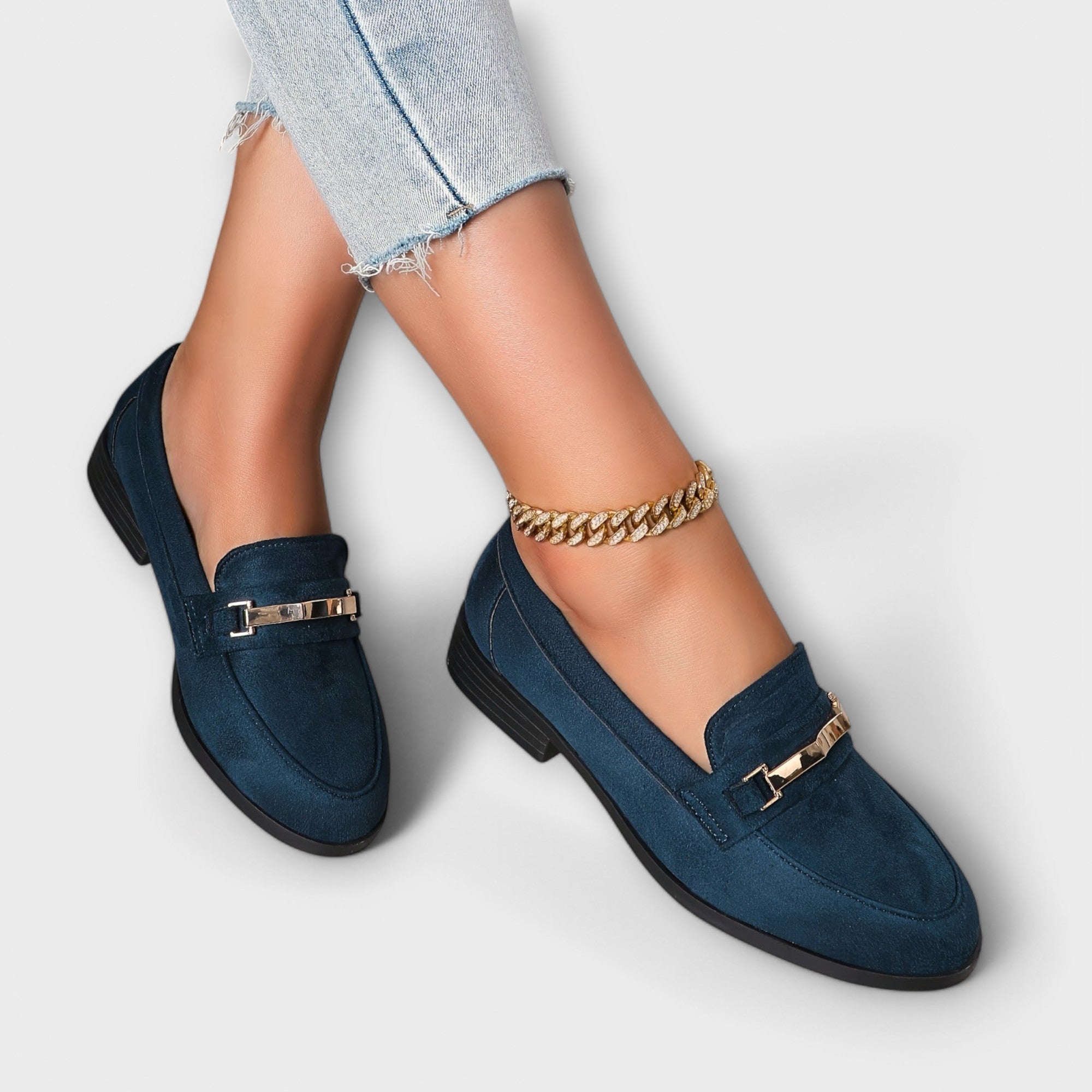 Navy Blue / 14.5
