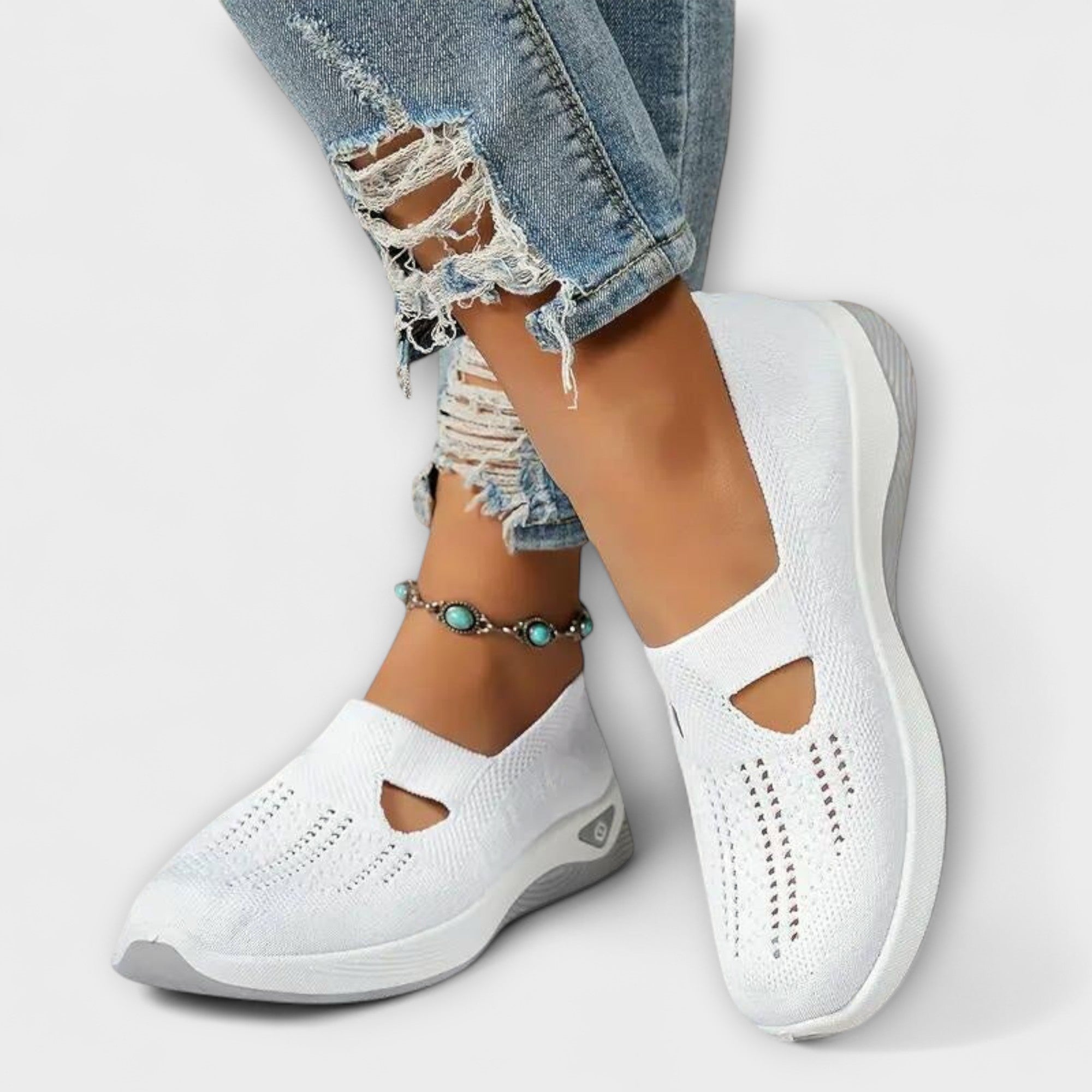 White / 12