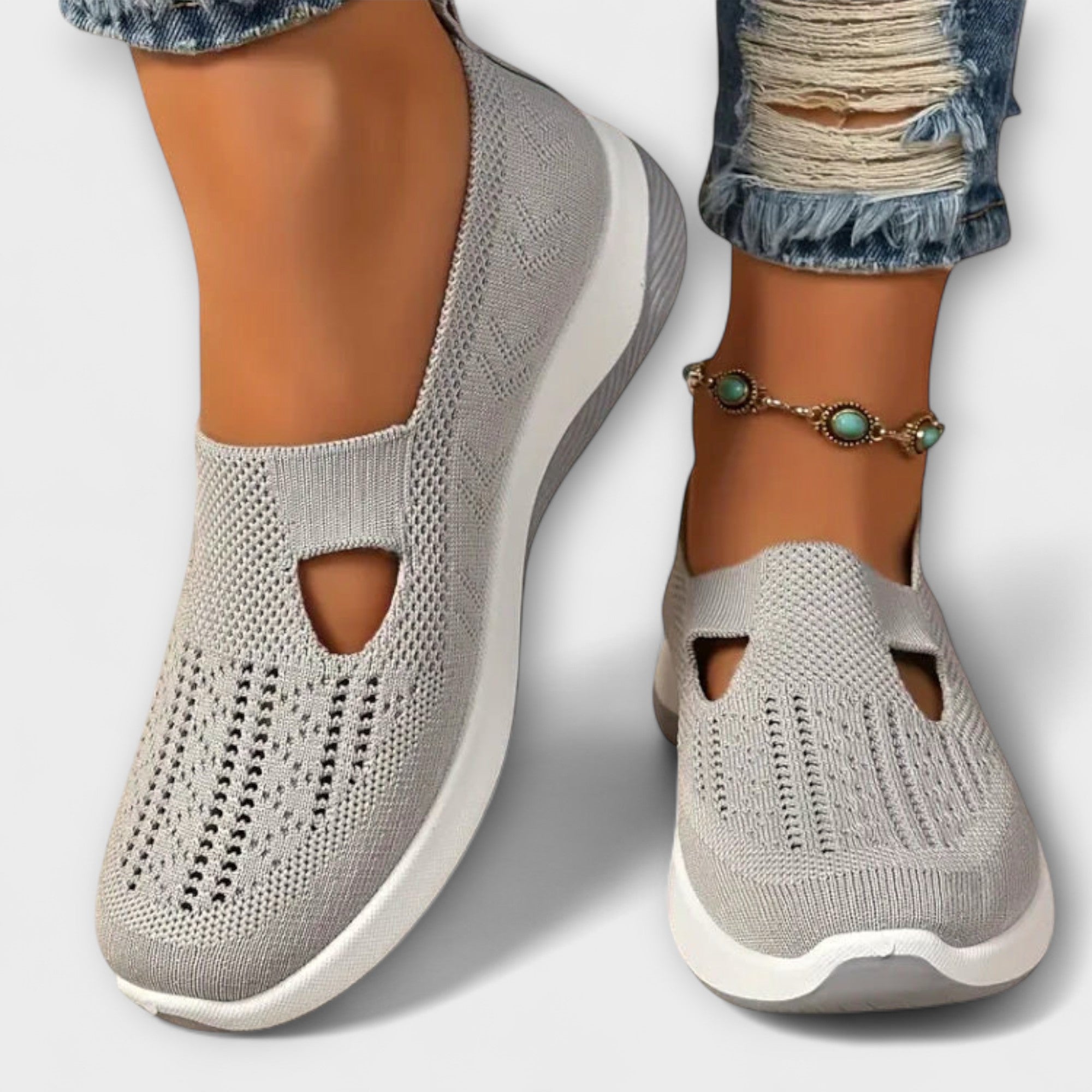 Gray / 11