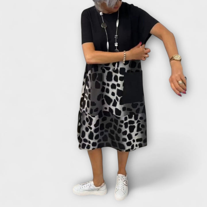 Allison - Chic Leopard Print Midi Dress with Short Sleeves