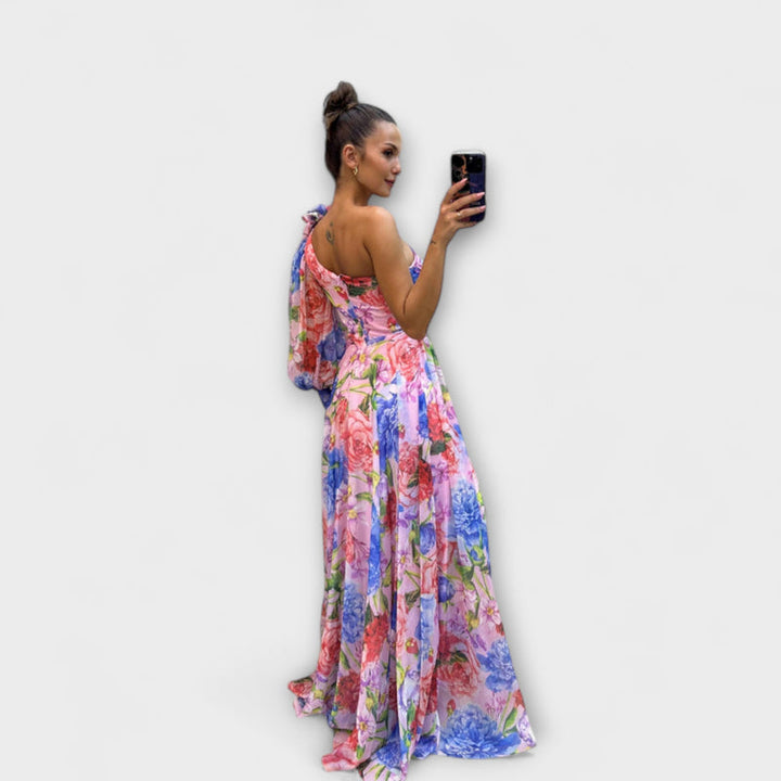 Isabella - Elegant Flowing Dress