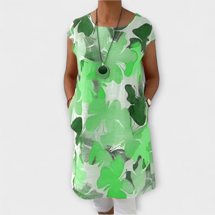 Evelyn - Relaxed Short Sleeve Dress with Pockets