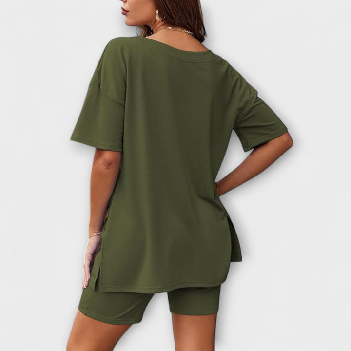 Camilla - Comfortable Lounge Ensemble