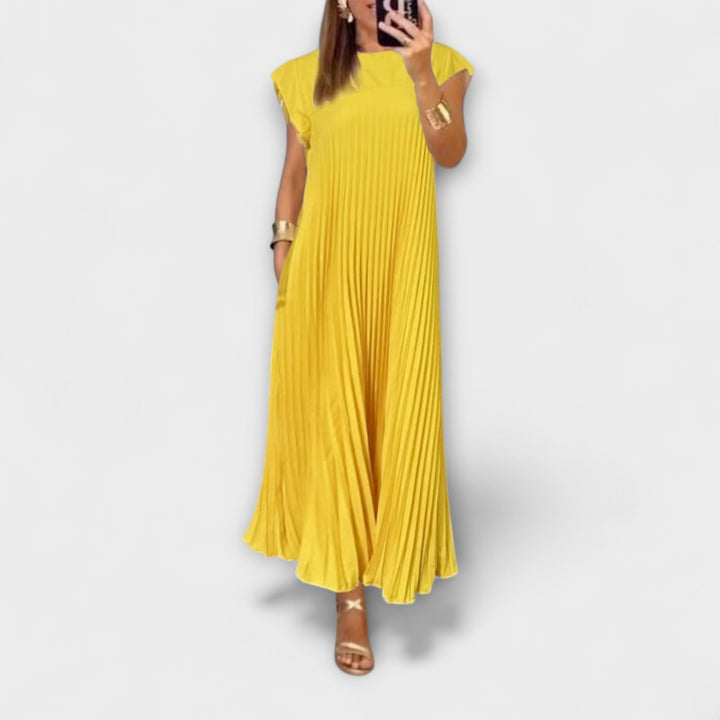 Sorrel - Chic Pleated Maxi Dress with Elegant Splicing