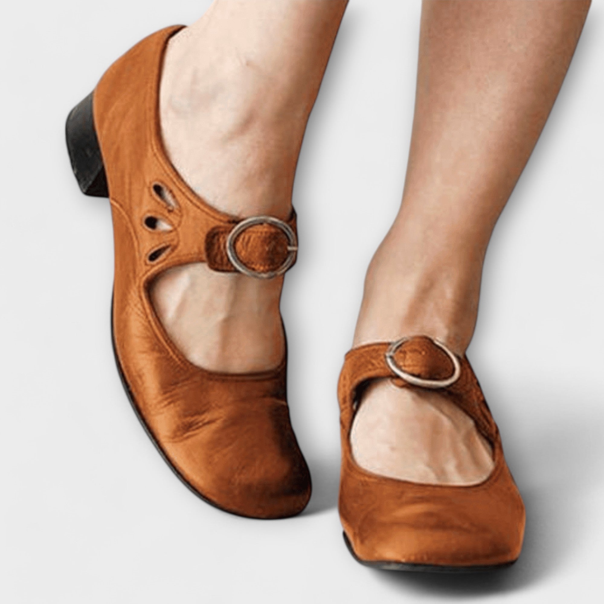 Brown / 8.5