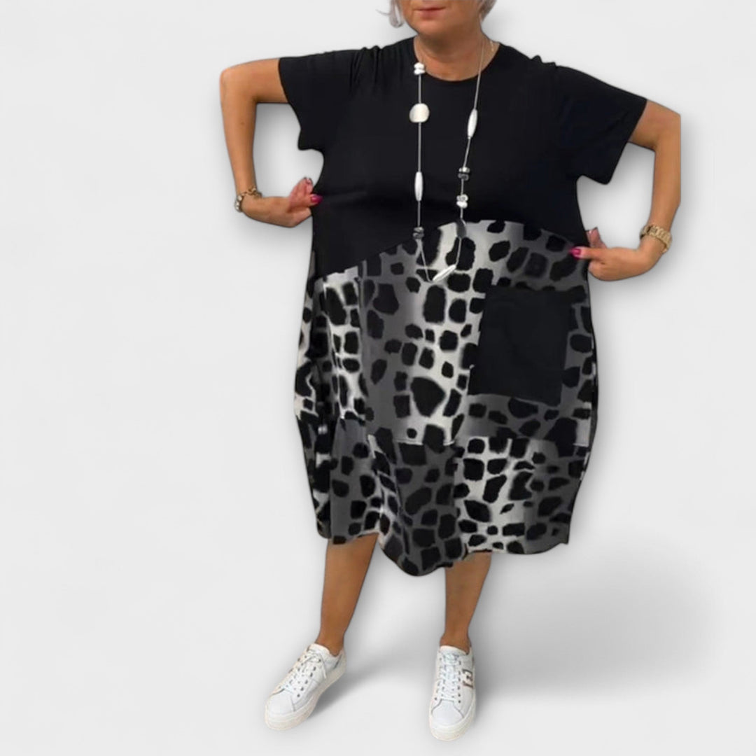 Allison - Chic Leopard Print Midi Dress with Short Sleeves