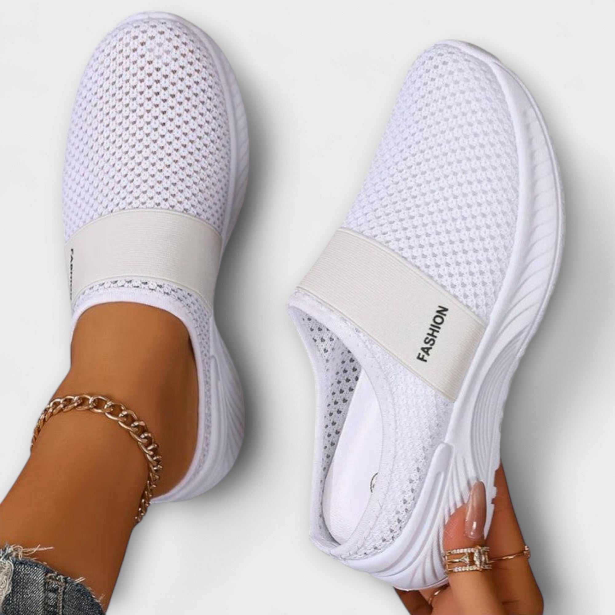 White / 12
