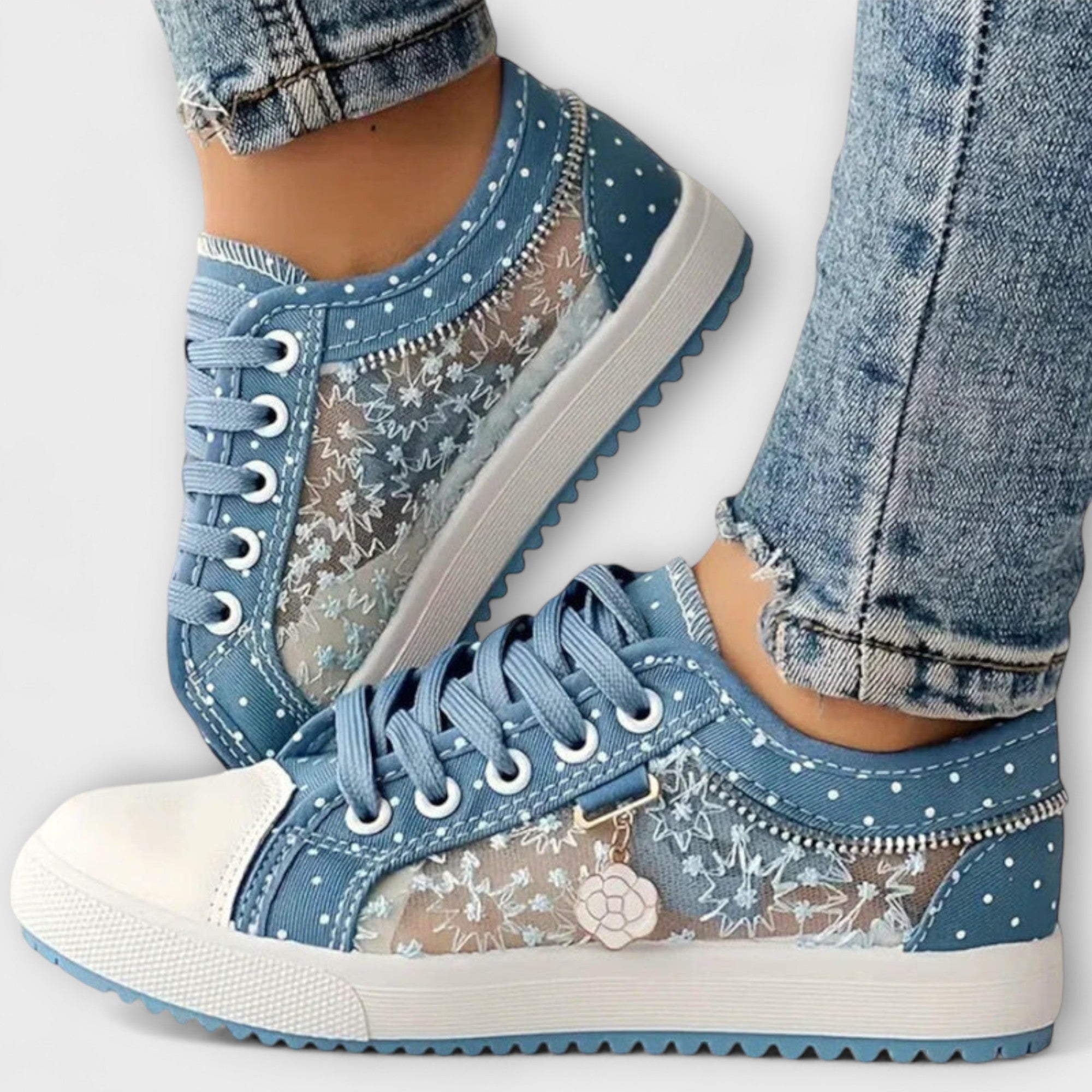 Light Blue / 12