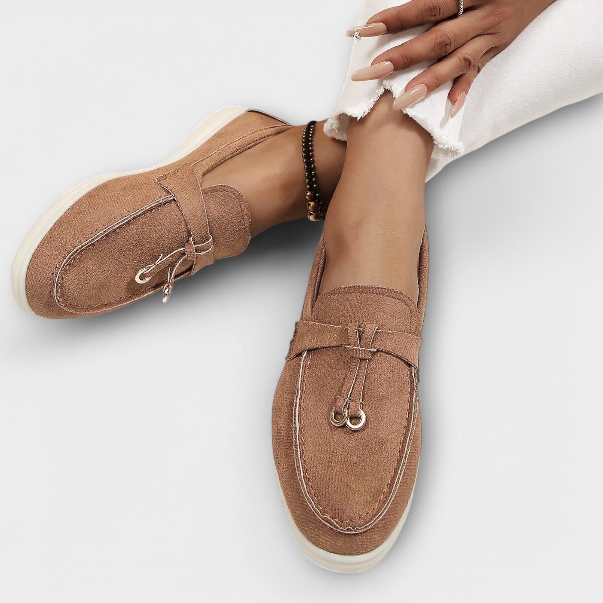 Brown / 12