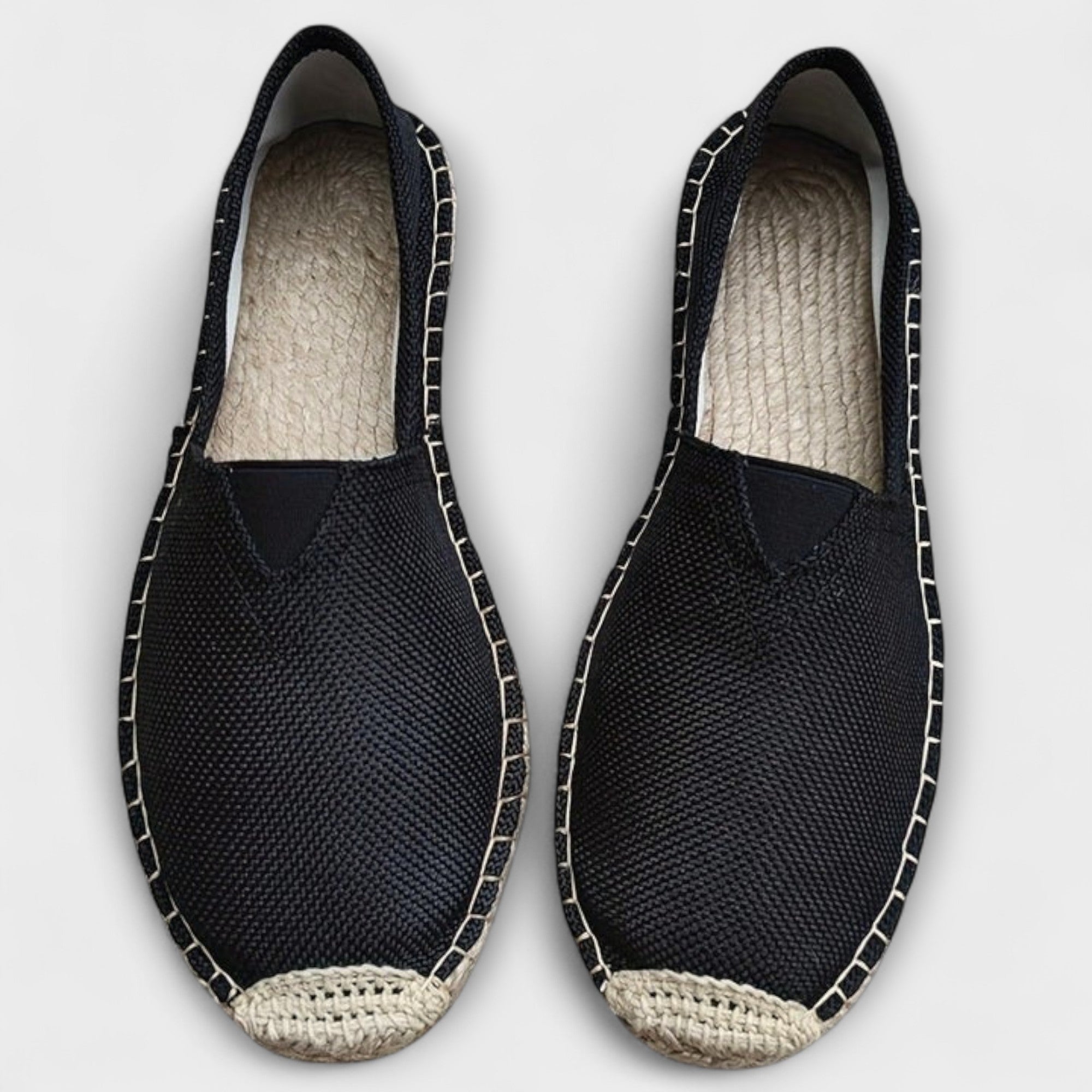 Black / 12