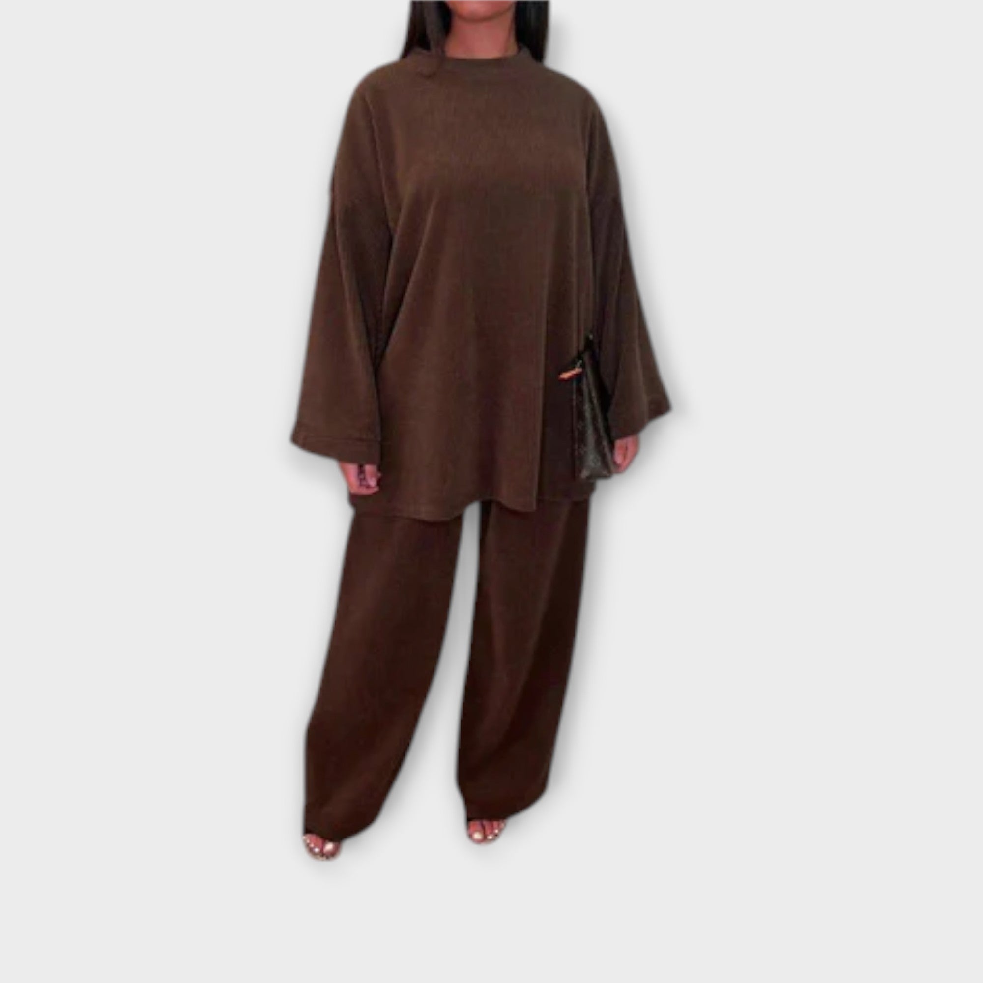 Brown / M