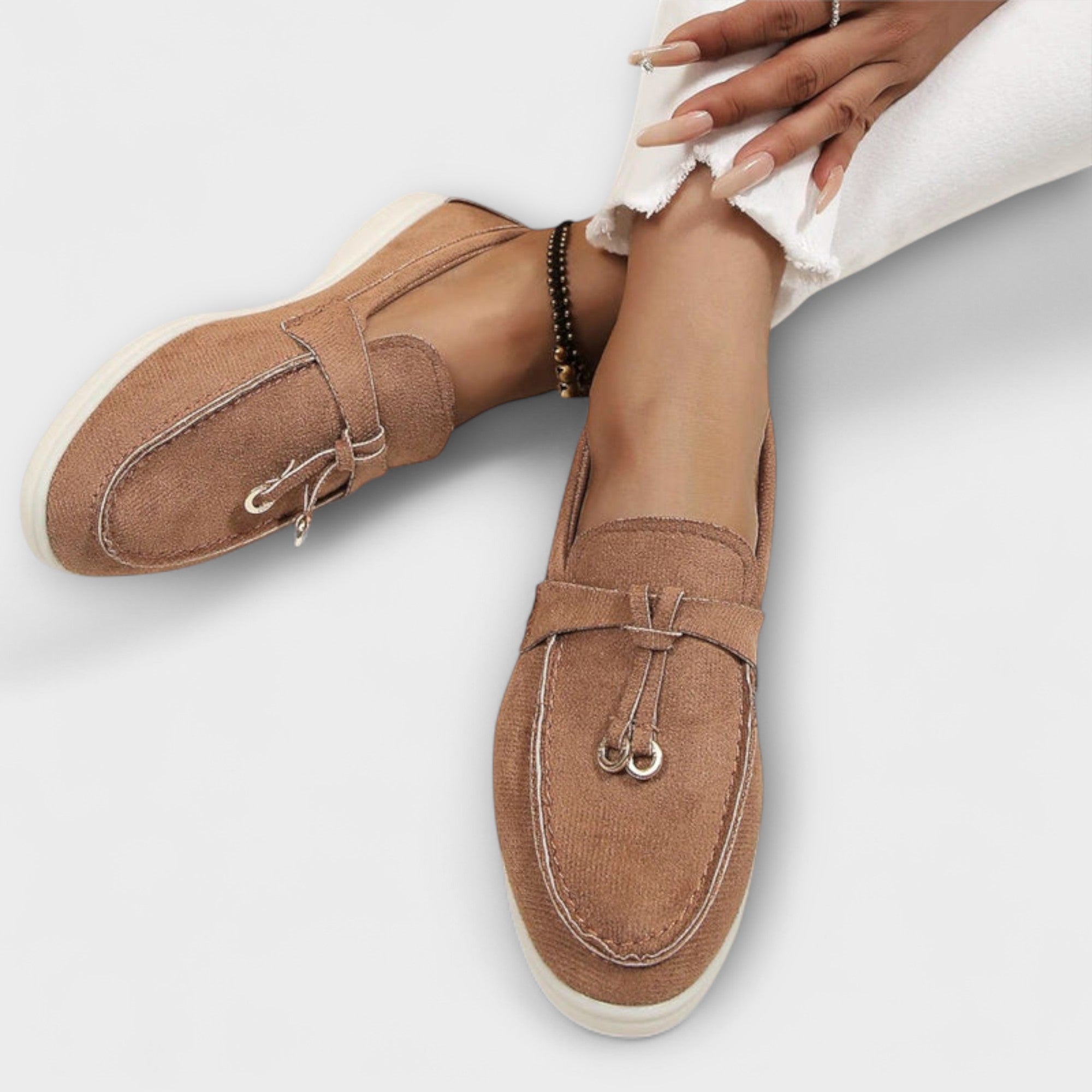 Brown / 11