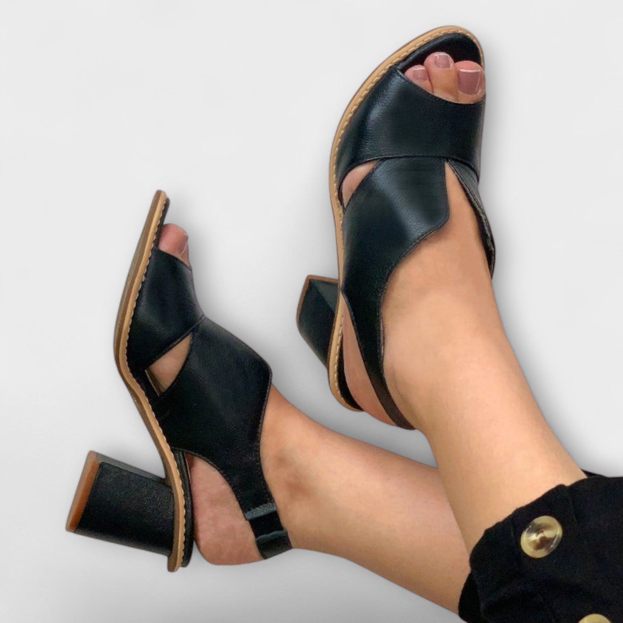 Black / 14